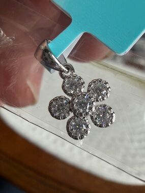 Sterling Silver Flower Pendant with clear moissanite